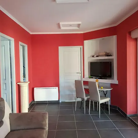 19 Rue Du Cadran Apartamento Montmorillon Exterior foto